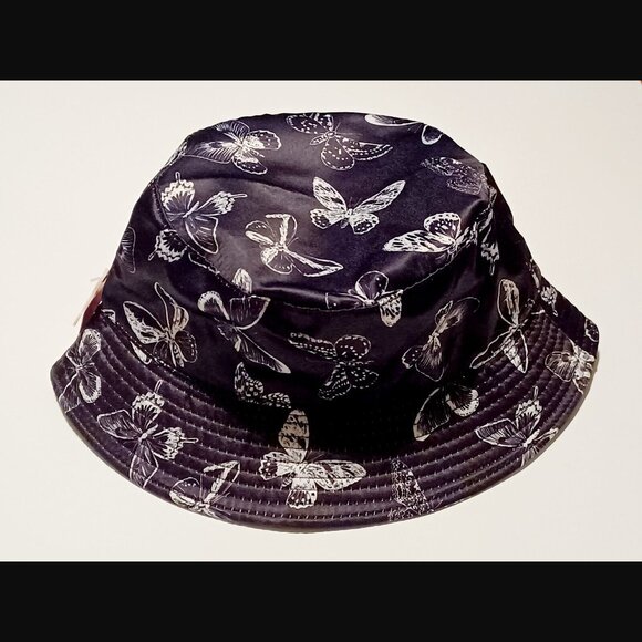 Petal and Peacocks Butterflies Black and White Bucket Hat NWT - Picture 2 of 10
